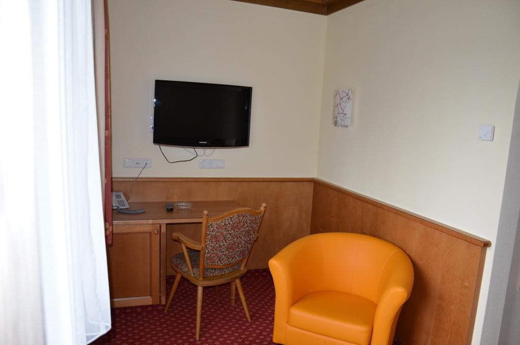 Hotel-Pension Strolz Mayrhofen Zewnętrze zdjęcie