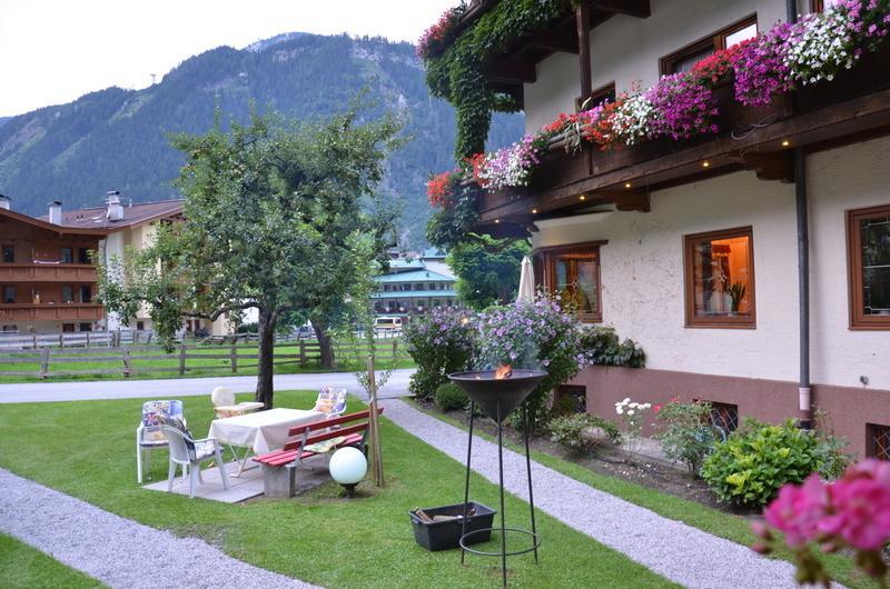 Hotel-Pension Strolz Mayrhofen Zewnętrze zdjęcie